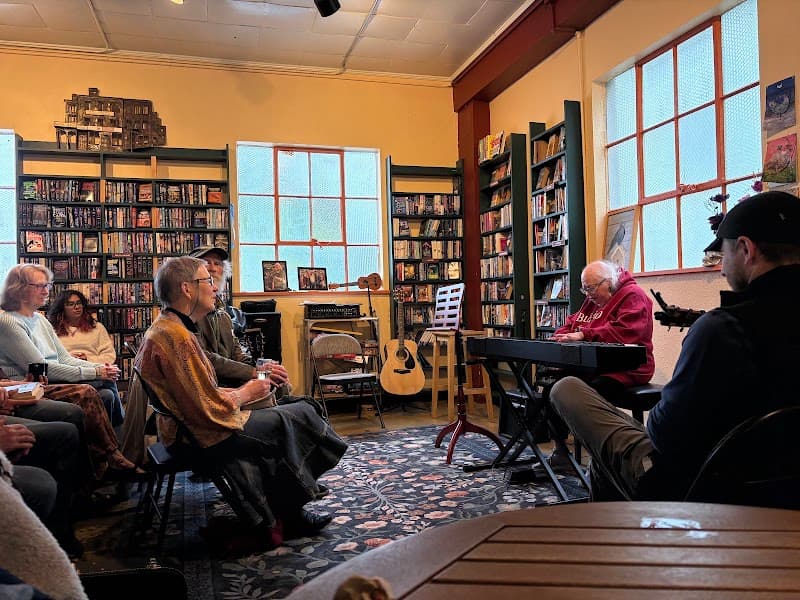 Couth Buzzard Coffee House